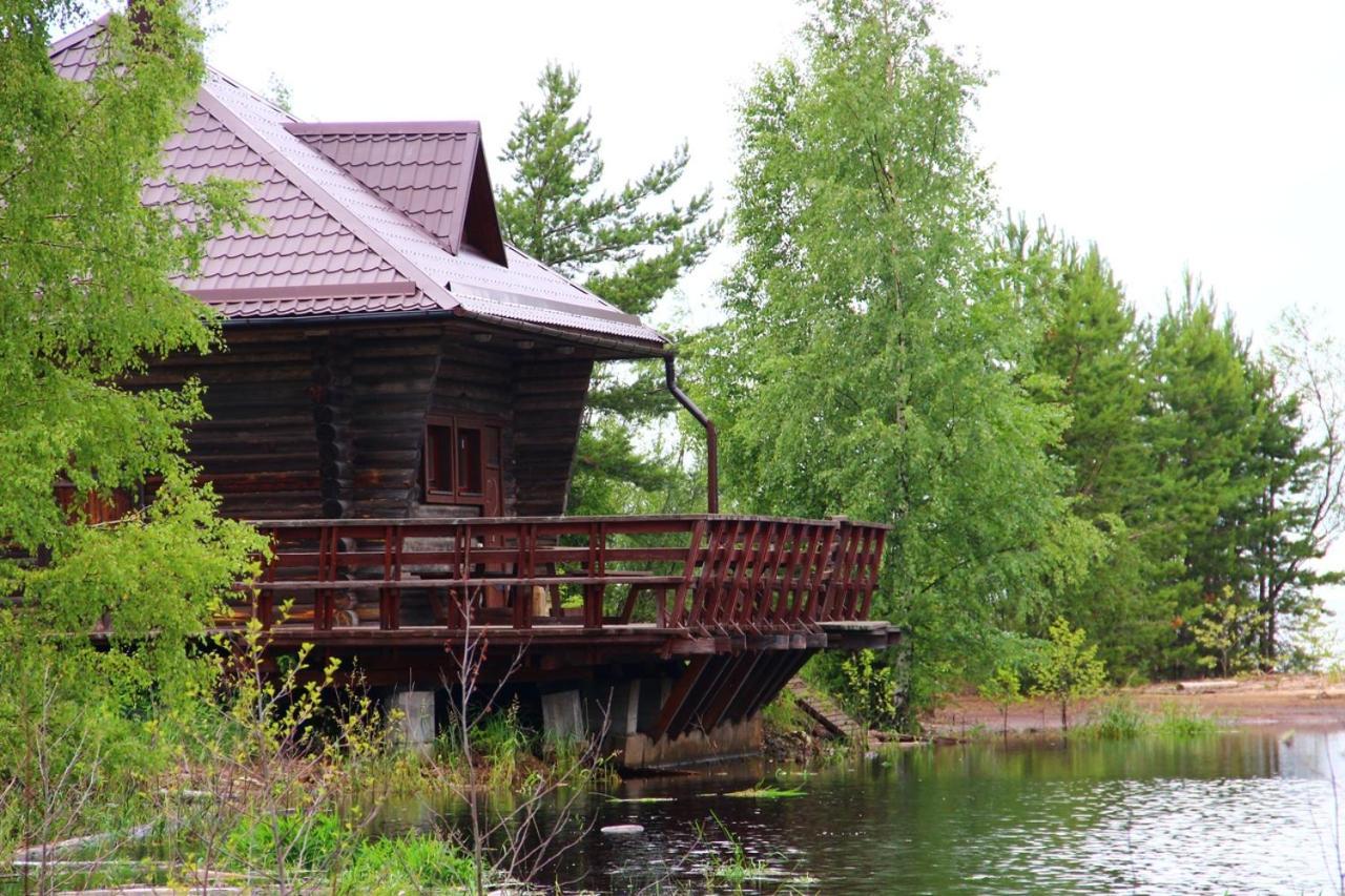 Obzhanka Countryside Hotel Bagian luar foto